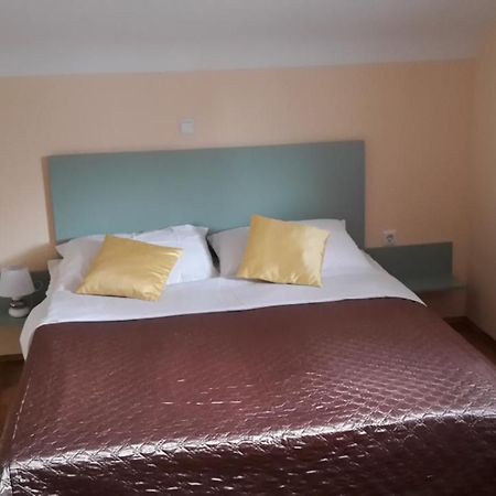 Ferienhaus Vesna Vinjerac Luaran gambar